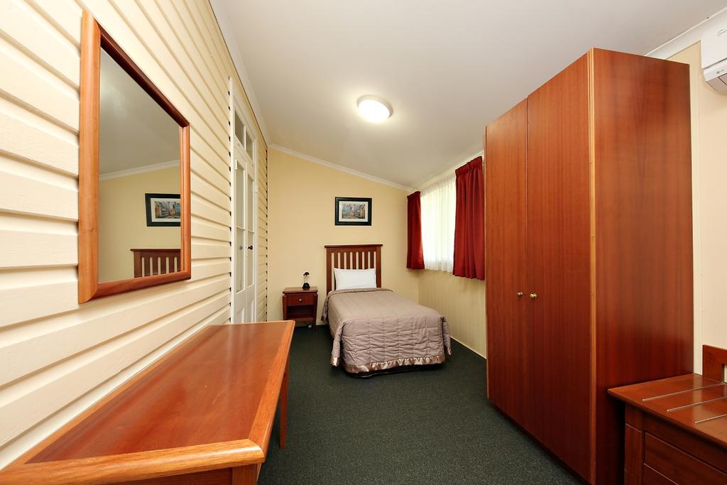 Quality Inn Grafton Exteriör bild